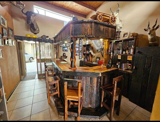 4 BEDROOM HOUSE FOR SALE IN SINOVILLE